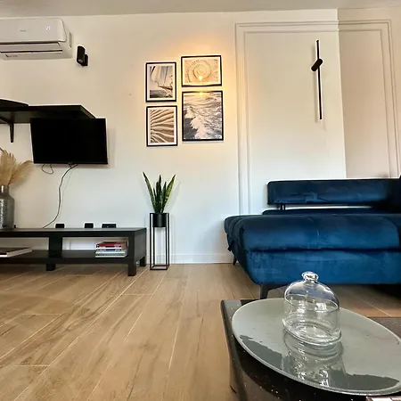 Apartment Apt Stoja Beach - 50m From The Sea !! Pula