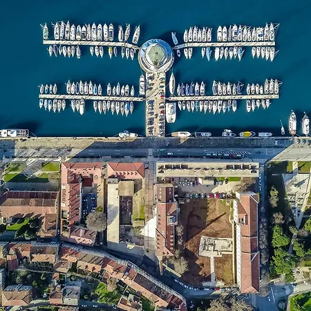 Stoja - 50m From The Sea !! アパート