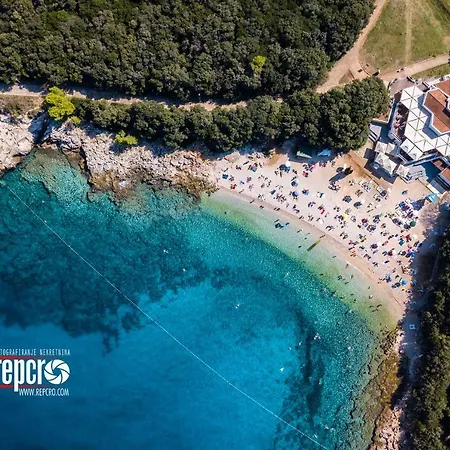 Apartment Apt Stoja Beach - 50m From The Sea !! *